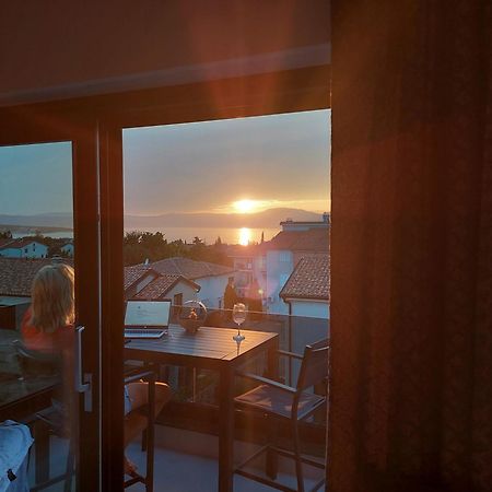 Апартаменты Penthouse Rosa Малинска Экстерьер фото