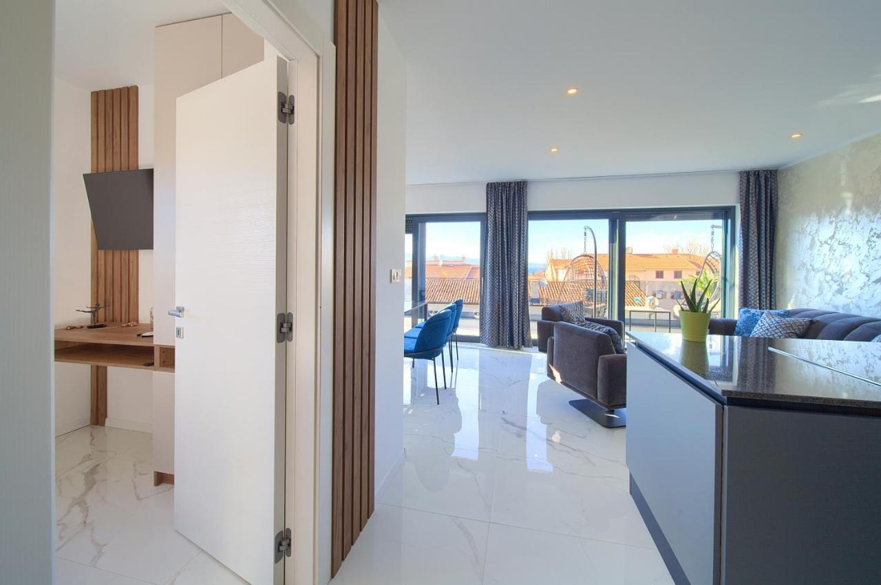 Апартаменты Penthouse Rosa Малинска Экстерьер фото